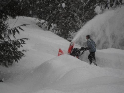 shane_pushing_the_snowblower